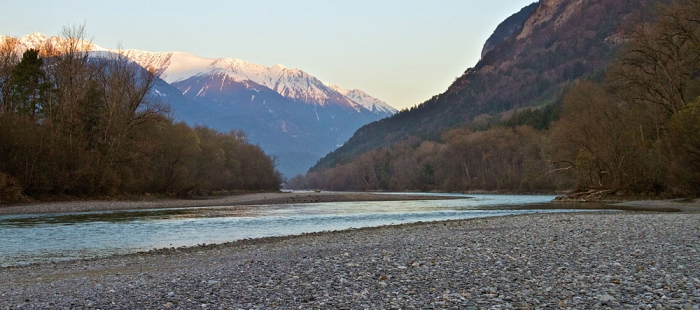Inn. Der grüne Fluss aus den Alpen Inn. Der grüne Fluss aus den Alpen