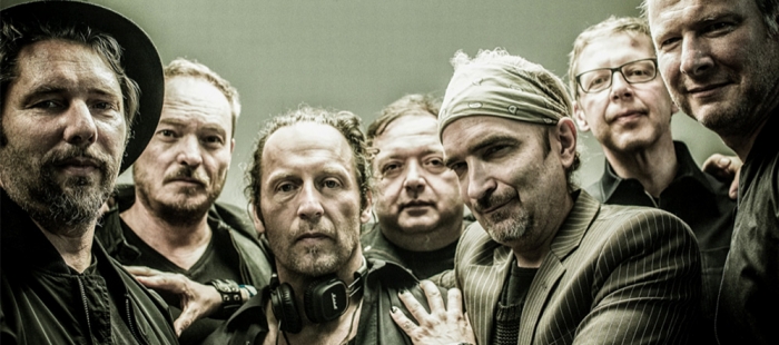 Und es fängt von Neuem an Und es fängt von Neuem an